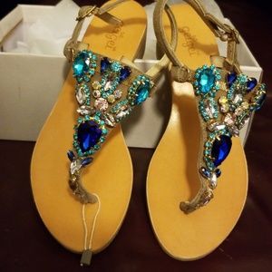 New beautiful sandals with  box